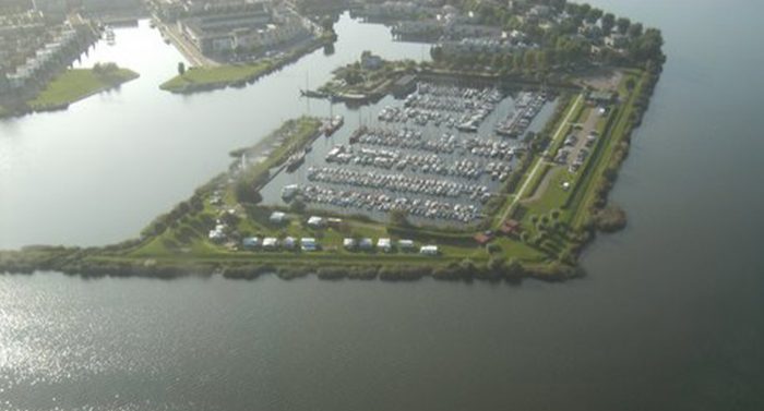 Luchtfoto van Jachthaven Wolderwijd